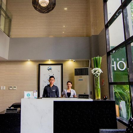 Cebu Hotel Plus מראה חיצוני תמונה